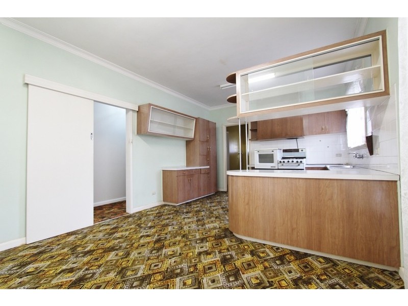 13 Oak Street, Golden Square VIC 3555