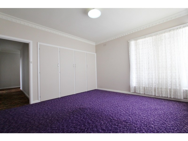 13 Oak Street, Golden Square VIC 3555