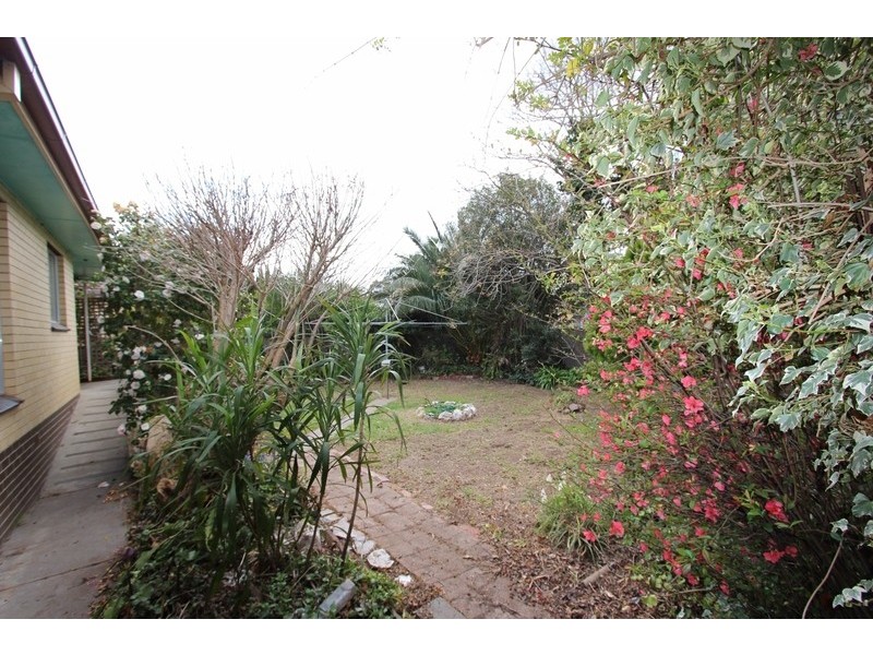 13 Oak Street, Golden Square VIC 3555