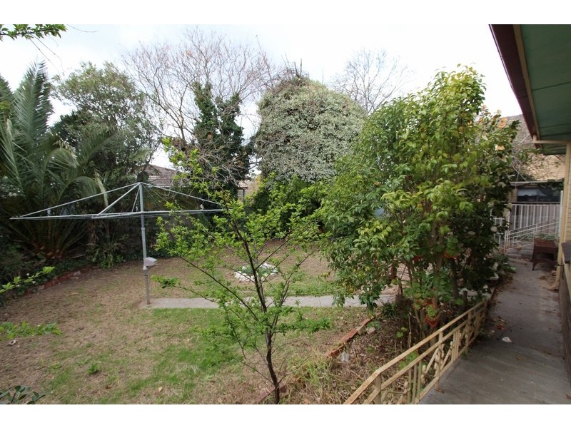 13 Oak Street, Golden Square VIC 3555