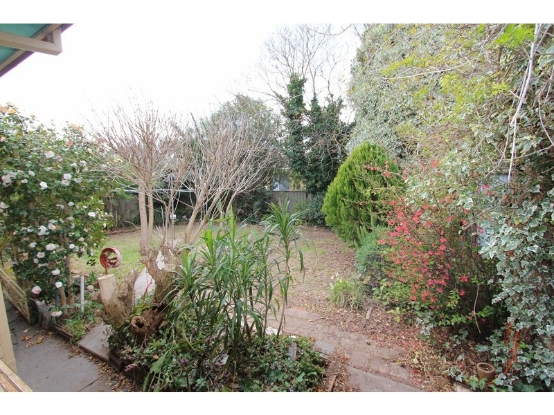 13 Oak Street, Golden Square VIC 3555