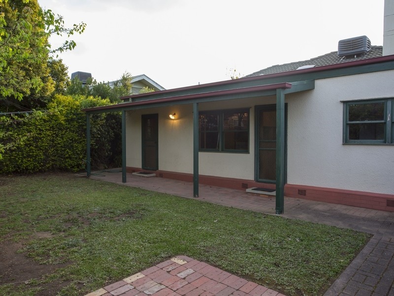 8 Dungey  Avenue, Flora Hill VIC 3550