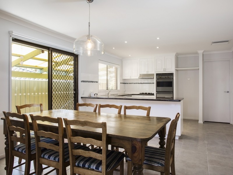 2/1 Jude Court, Spring Gully VIC 3550