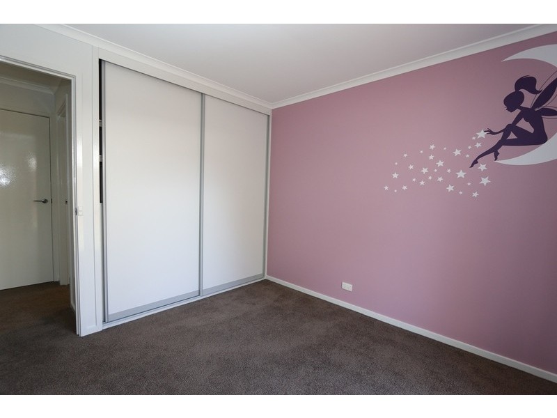 2/1 Jude Court, Spring Gully VIC 3550
