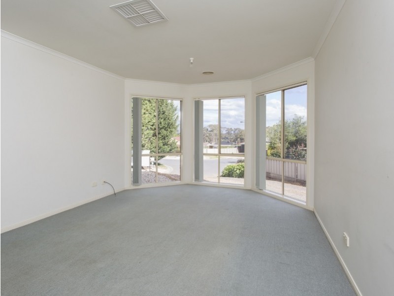 10 Gledhill Rise, Kangaroo Flat VIC 3555