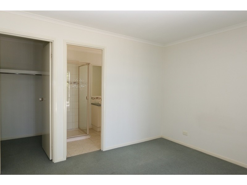 10 Gledhill Rise, Kangaroo Flat VIC 3555