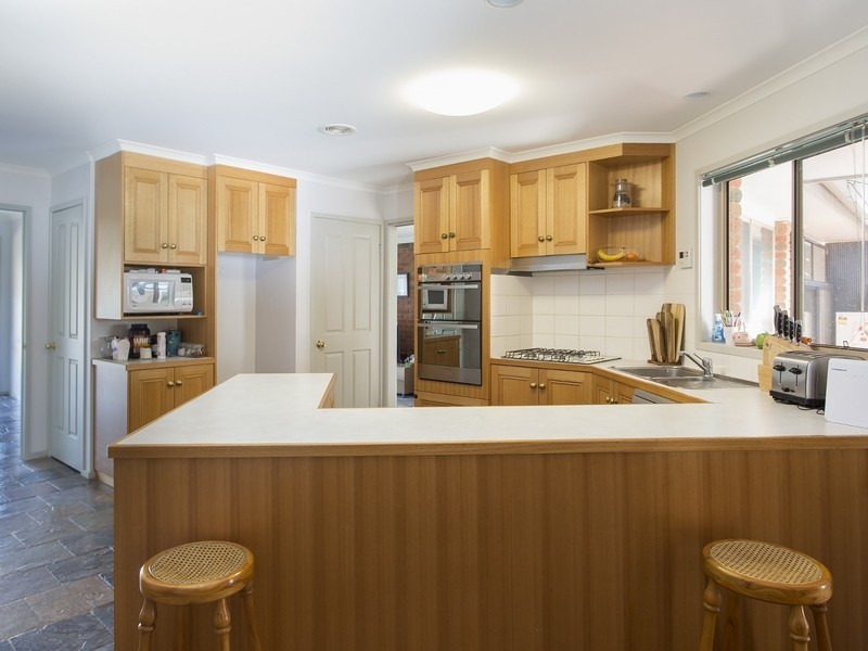 7 Maxwell Drive, Golden Square VIC 3555