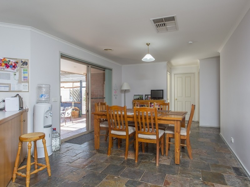 7 Maxwell Drive, Golden Square VIC 3555