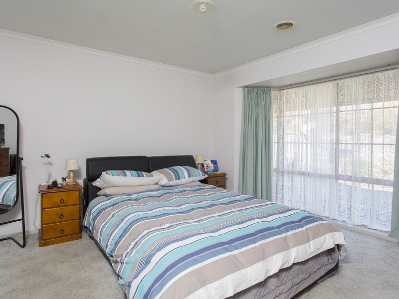 7 Maxwell Drive, Golden Square VIC 3555