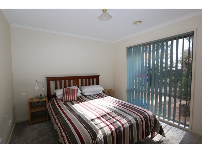7 Maxwell Drive, Golden Square VIC 3555