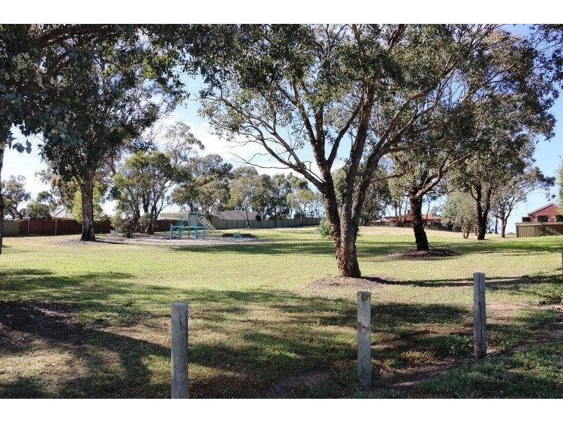 7 Maxwell Drive, Golden Square VIC 3555