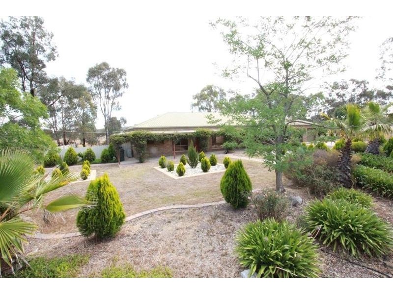 320 Guys Hill Road, Strathfieldsaye VIC 3551