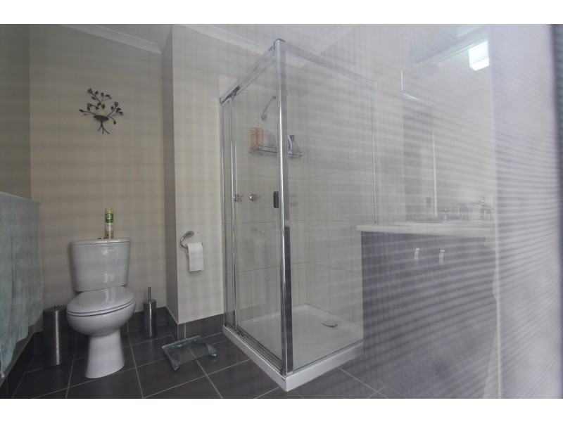 35 Peacock Drive, Epsom VIC 3551