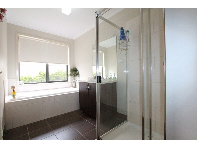 35 Peacock Drive, Epsom VIC 3551