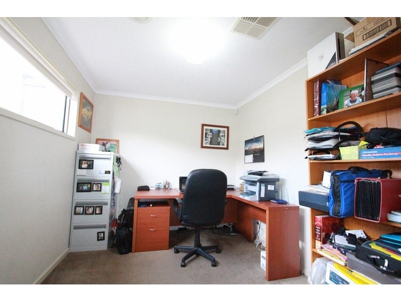 35 Peacock Drive, Epsom VIC 3551