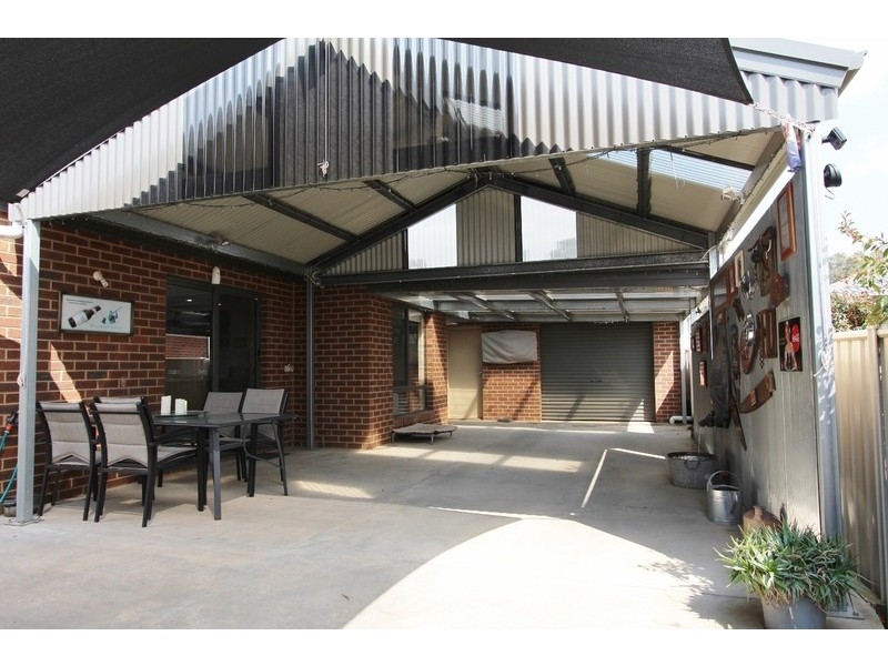 35 Peacock Drive, Epsom VIC 3551