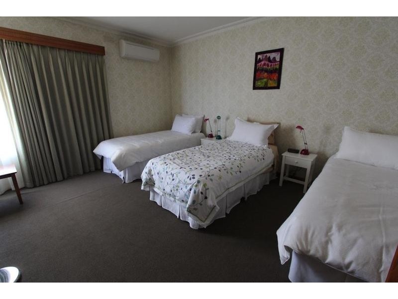222 High Street, Kangaroo Flat VIC 3555