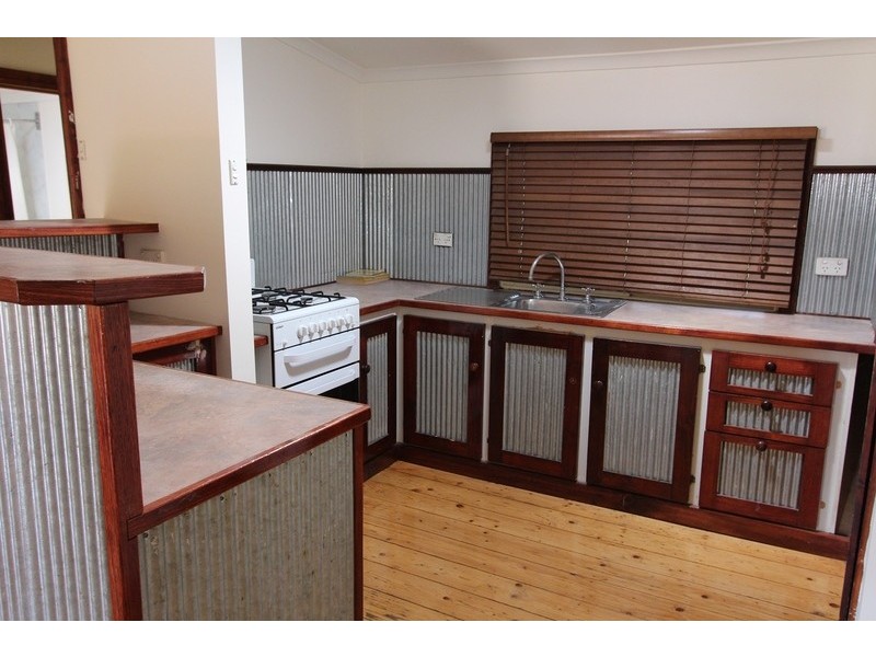 24  Townsend Street, Flora Hill VIC 3550