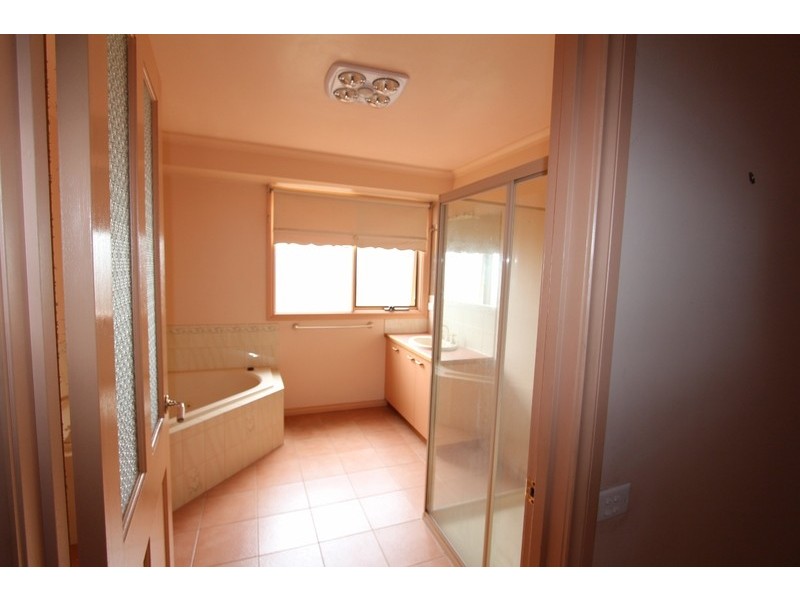 223 North Harley Street, Strathdale VIC 3550