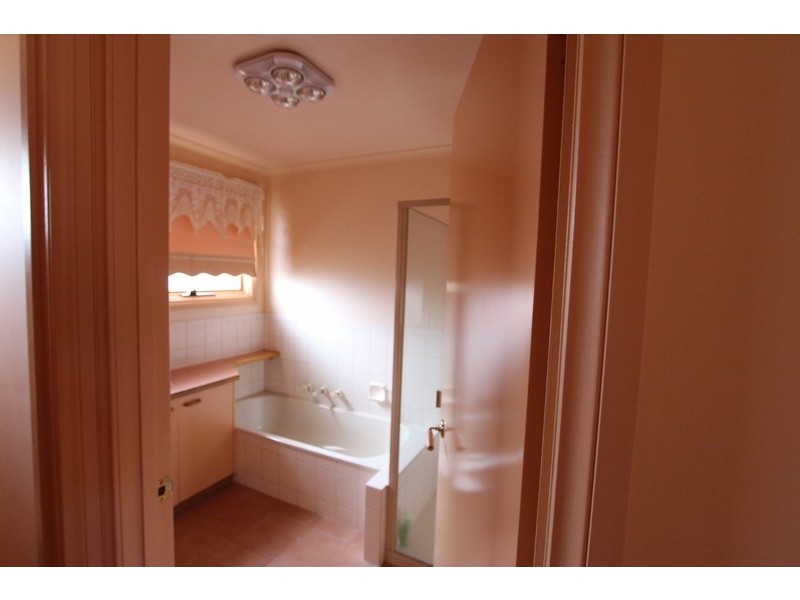 223 North Harley Street, Strathdale VIC 3550