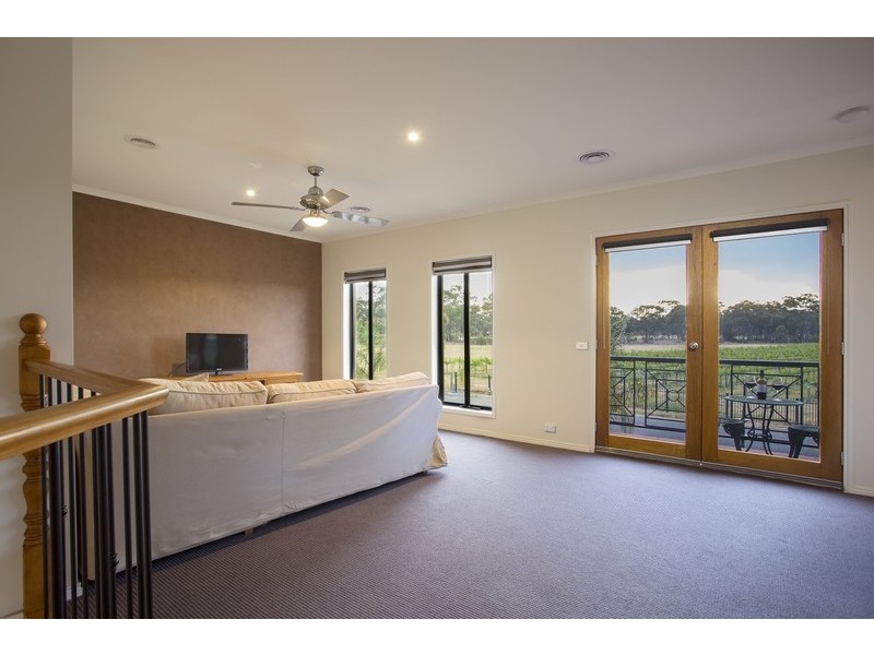 6  Syrah Court, Maiden Gully VIC 3551