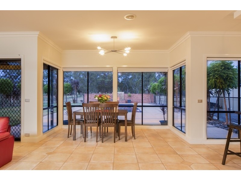 6  Syrah Court, Maiden Gully VIC 3551