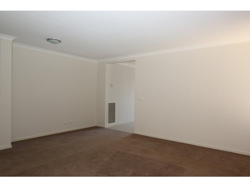 12 Tununga Circuit, Kangaroo Flat VIC 3555