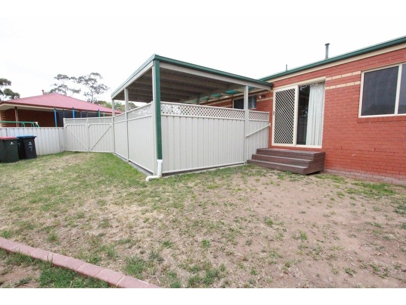 7 Aspin Gardens, Golden Square VIC 3555