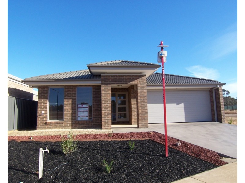 8 Creekside Close, Jackass Flat VIC 3556
