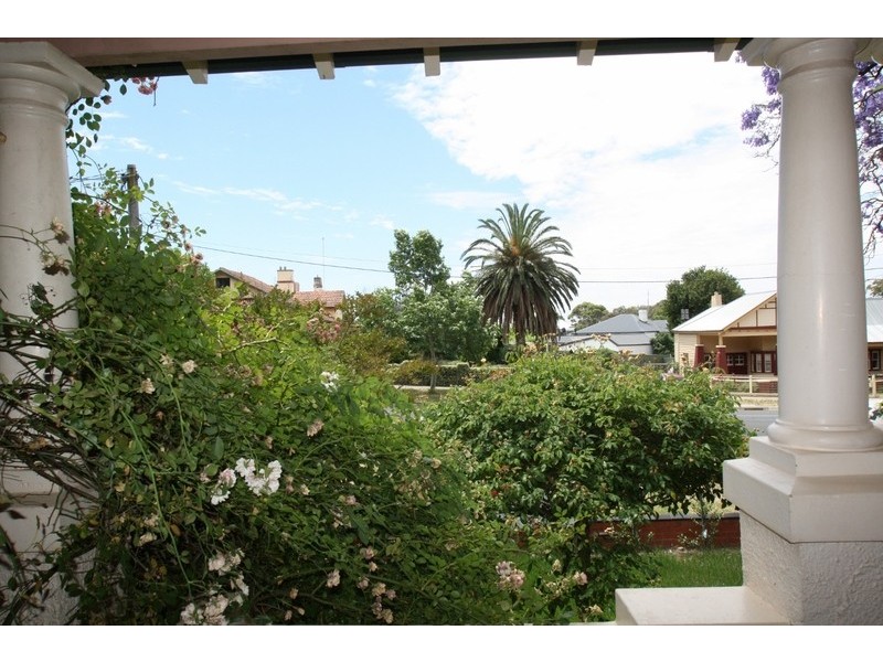 37 Pyke Street, Quarry Hill VIC 3550