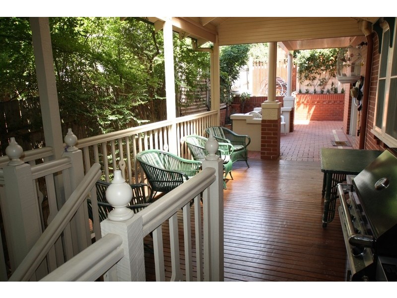 37 Pyke Street, Quarry Hill VIC 3550