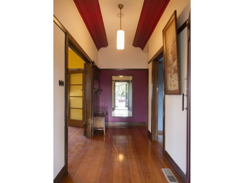 8 Dungey Avenue, Bendigo VIC 3550