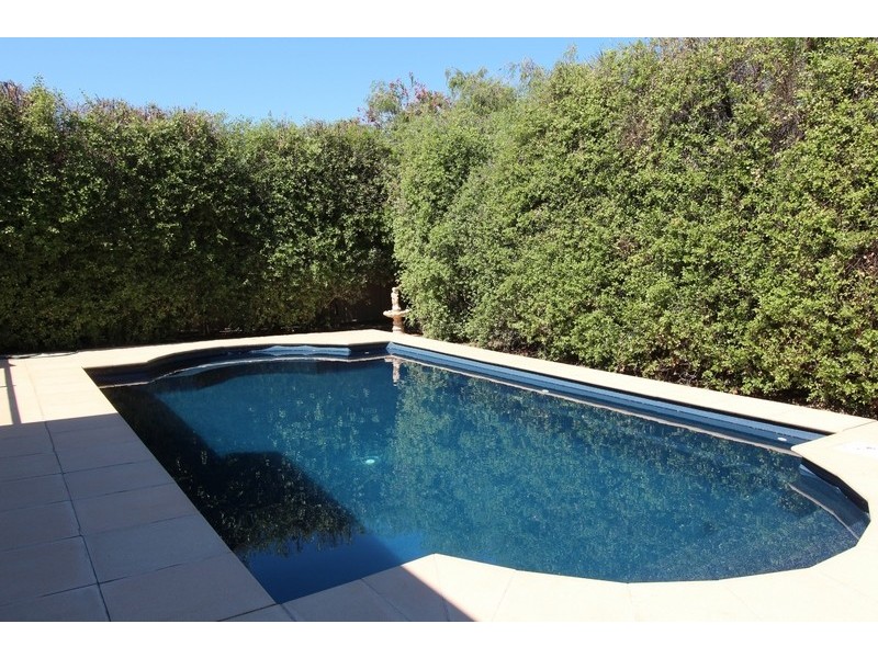 19 Moore Street, Rochester VIC 3561