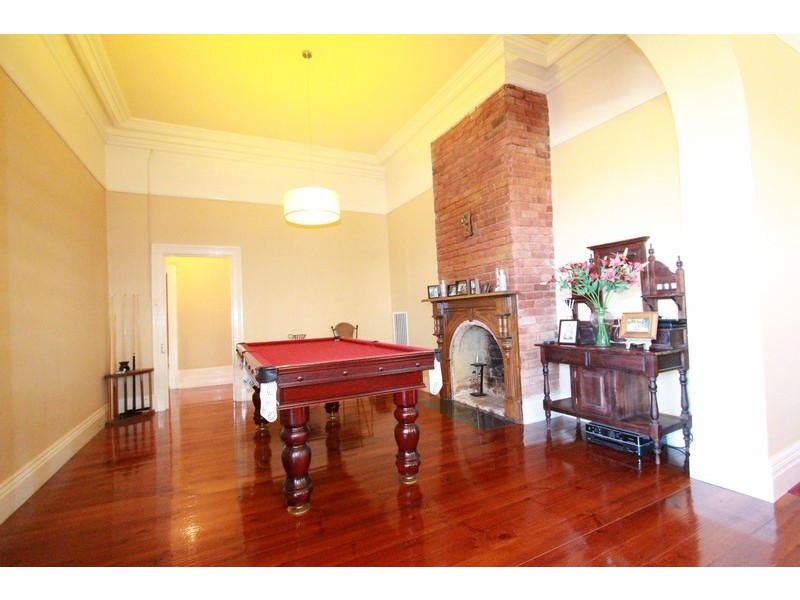 19 Moore Street, Rochester VIC 3561