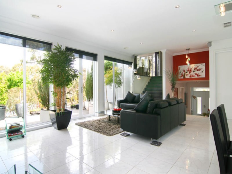 1A Lakewood Drive, Kennington VIC 3550