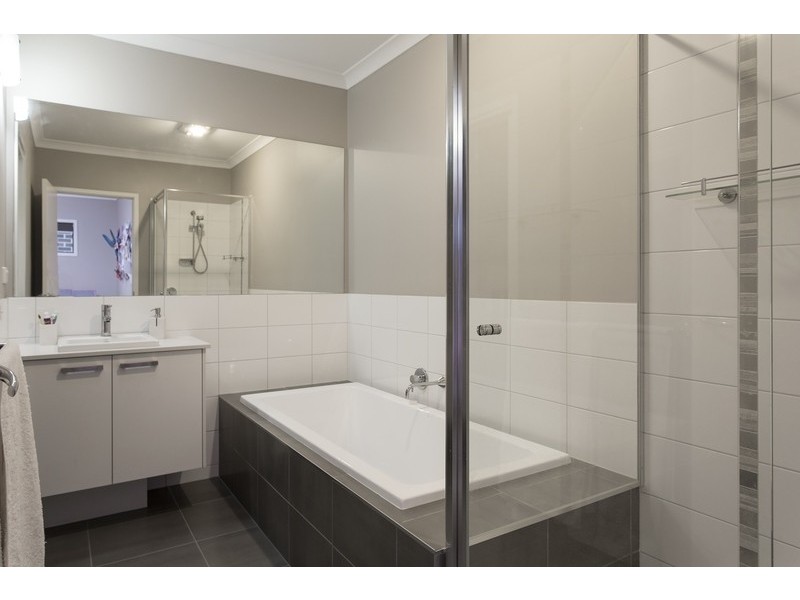 2 Erin Court, Maiden Gully VIC 3551