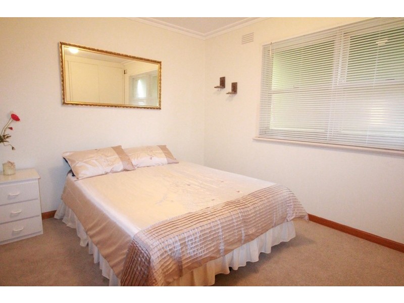 32 Keck Street, Flora Hill VIC 3550