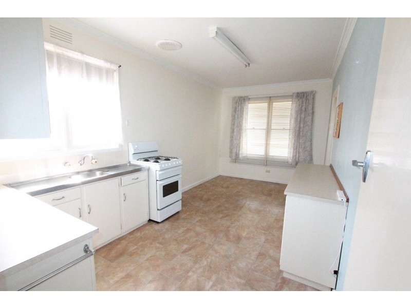 29 Black Street, Long Gully VIC 3550