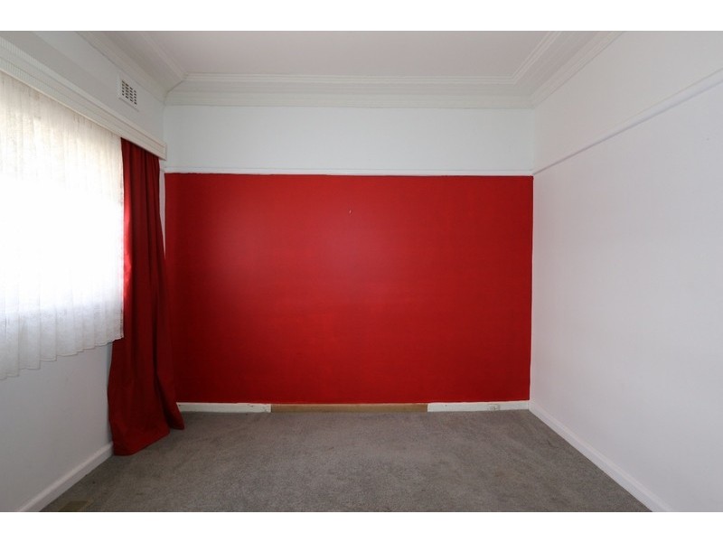 4 School St, California Gully VIC 3556