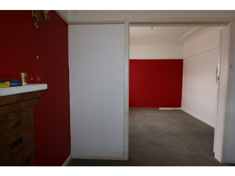 4 School St, California Gully VIC 3556