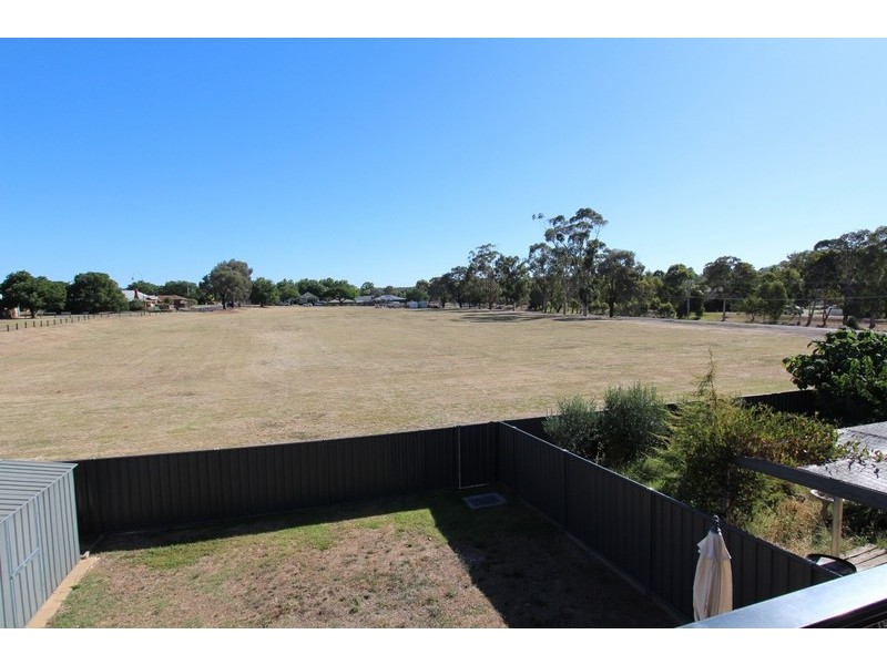 2 Wisteria Court, Bendigo VIC 3550