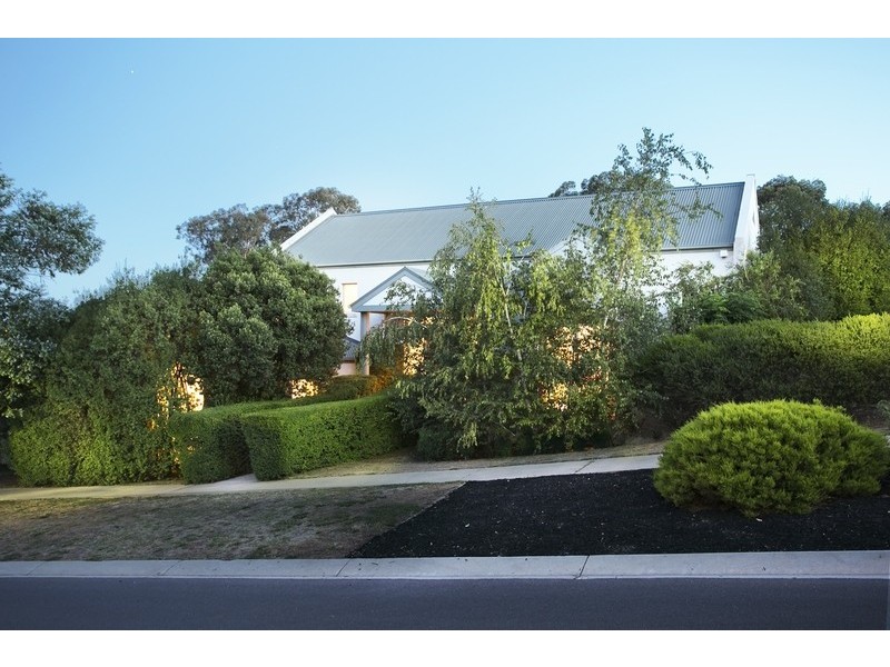 8 Stringybark Court, Strathdale VIC 3550