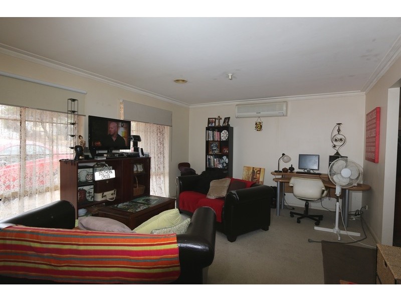 27 Symonds Street, Golden Square VIC 3555