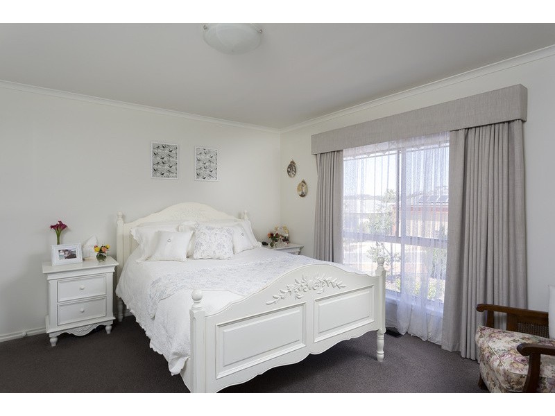 1 Rosewood Mews, Golden Square VIC 3555