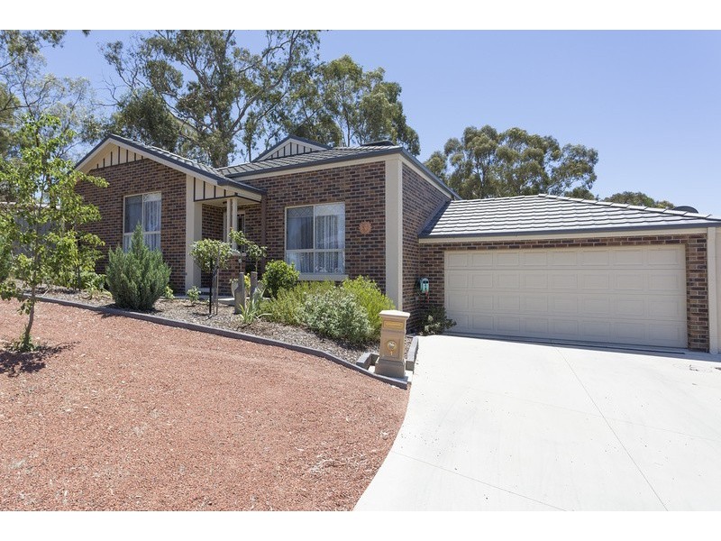 1 Rosewood Mews, Golden Square VIC 3555