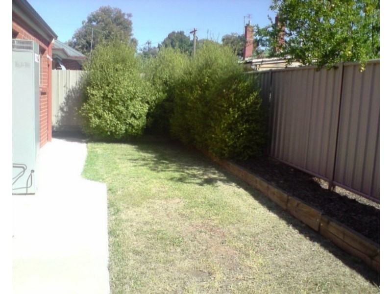 4 Riley Street, East Bendigo VIC 3550