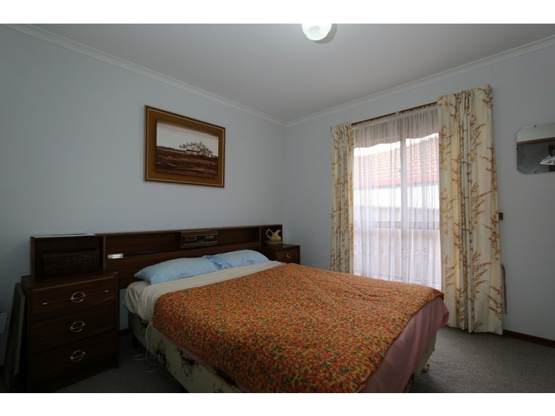 35 Jeffrey Avenue, Flora Hill VIC 3550