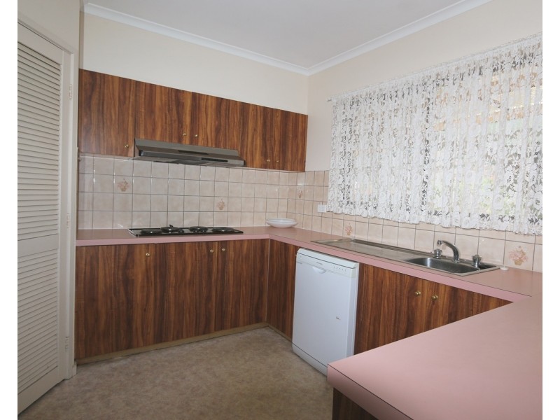 27 Akoonah Drive, Golden Square VIC 3555