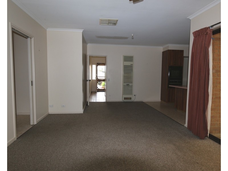 27 Akoonah Drive, Golden Square VIC 3555