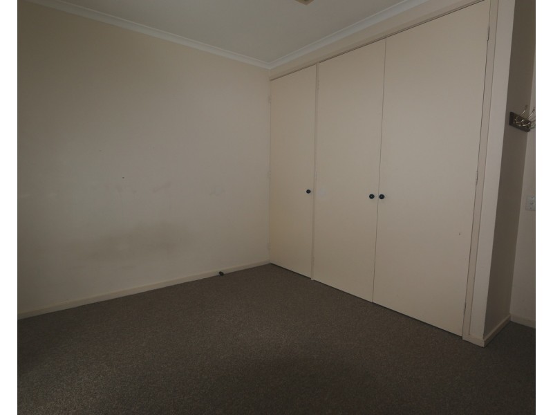 27 Akoonah Drive, Golden Square VIC 3555